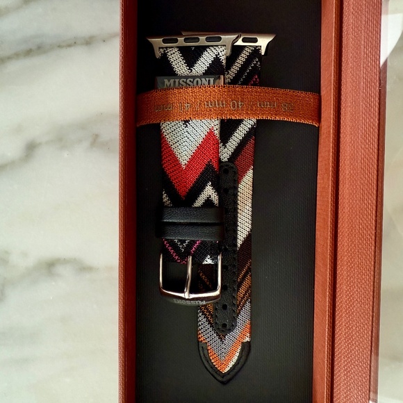 NWOT MISSONI WOVEN APPLE WATCH BAND - Picture 5 of 8